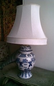 Make a vase into store a lamp